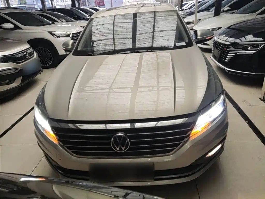 Volkswagen Lavida 2021 1.5L Auto Comfort Edition фото 3