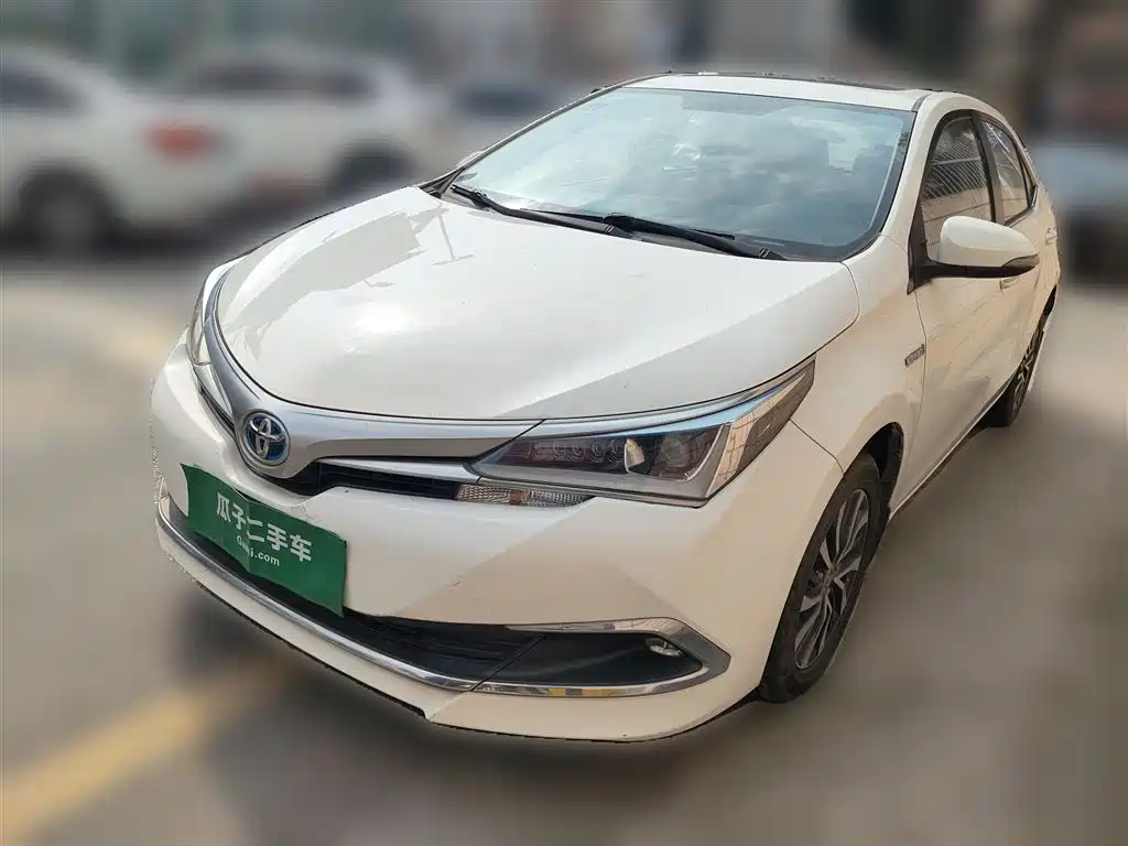 Toyota Corolla 2016 Hybrid 1.8L E-CVT Leading Edition