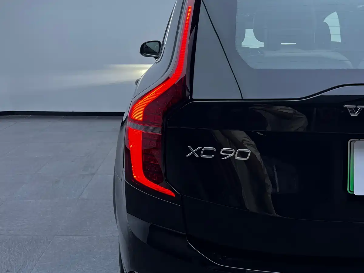 Volvo XC90 Plug-in Hybrid 2025 2025 Facelift T8 Smart Premium Luxury 7-seater