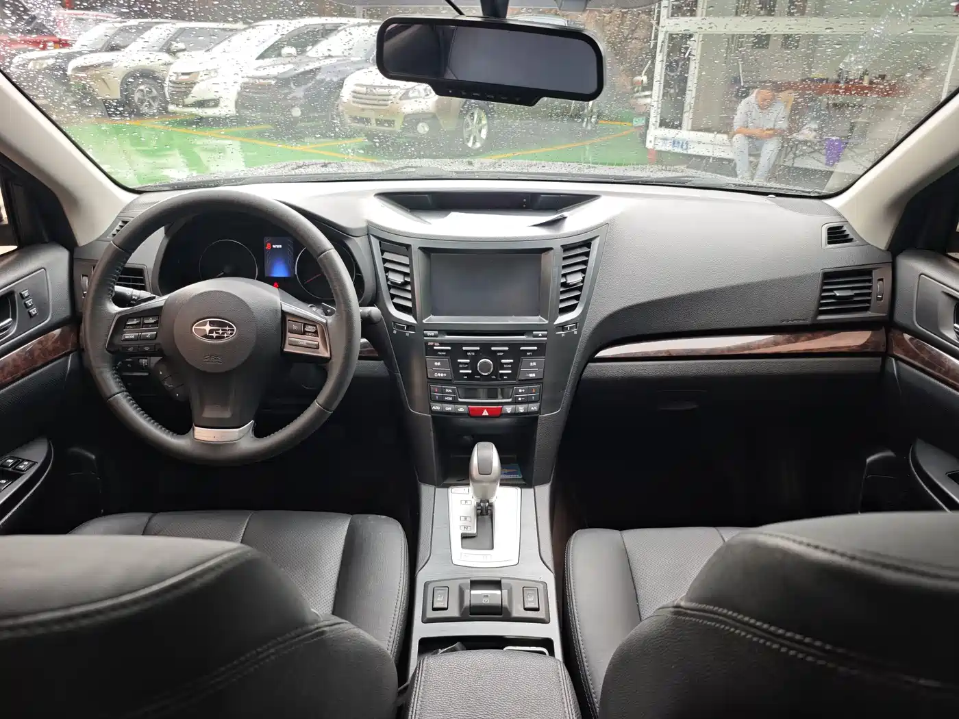Subaru Outback 2013 2.5i Luxury Navigation Edition фото 4