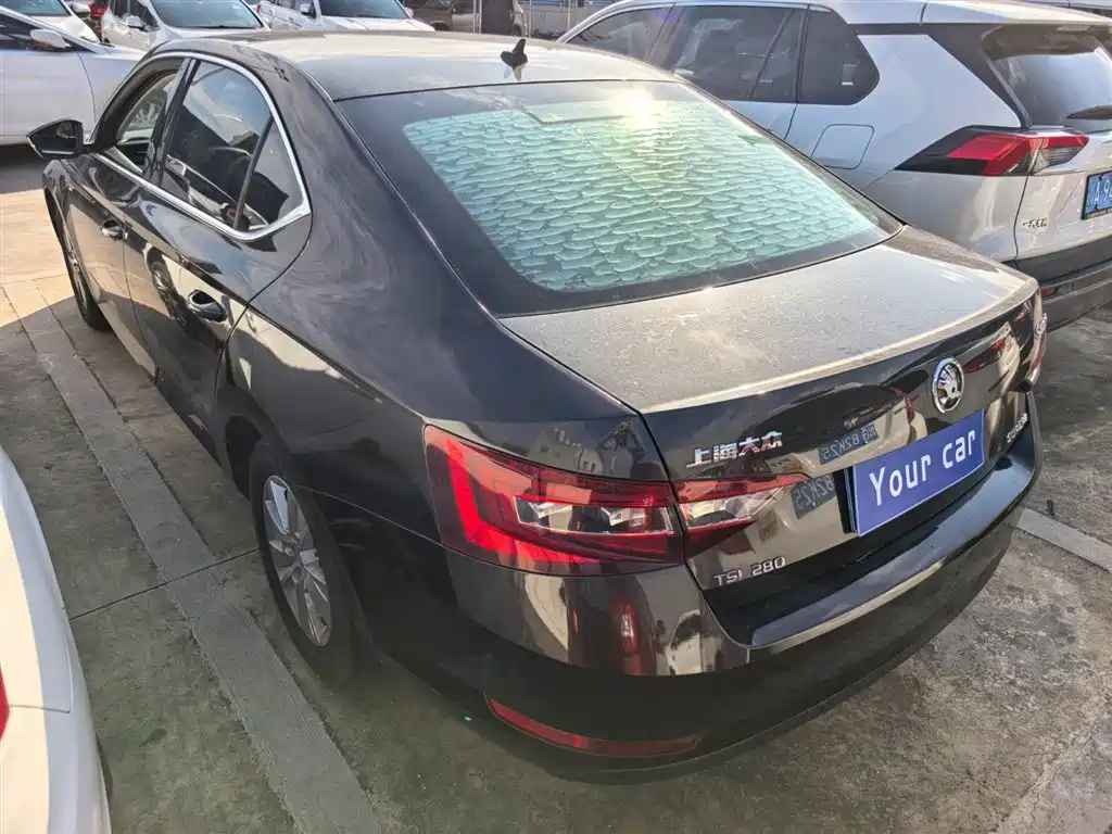 Škoda Superb 2016 TSI280 DSG Advance Edition фото 4