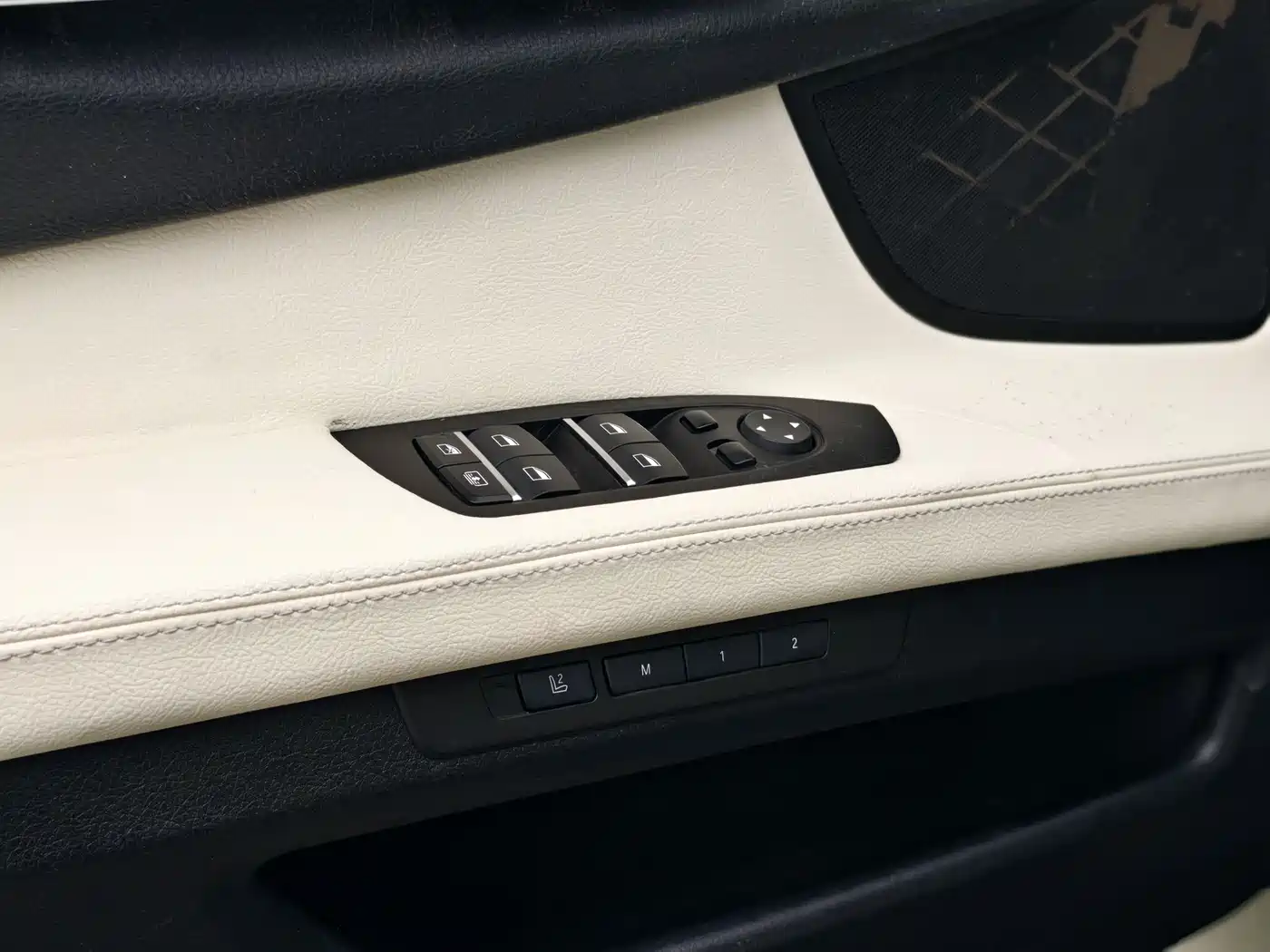 BMW 7 Series 2011 740Li Steinway Limited Edition фото 26