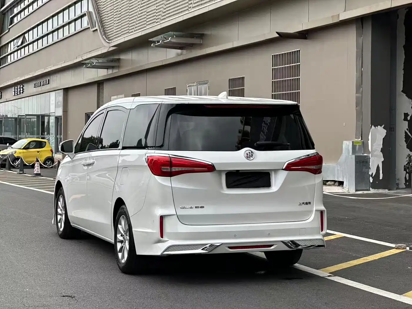 Buick GL8 2018 ES 28T Comfort Type China VI фото 14