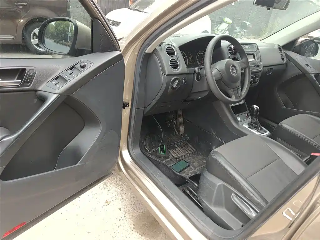 Volkswagen Tiguan 2013 1.8TSI Auto 2WD Trend Edition фото 16