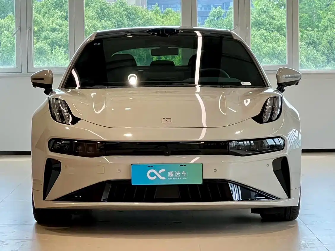 2025 ZEEKR 001