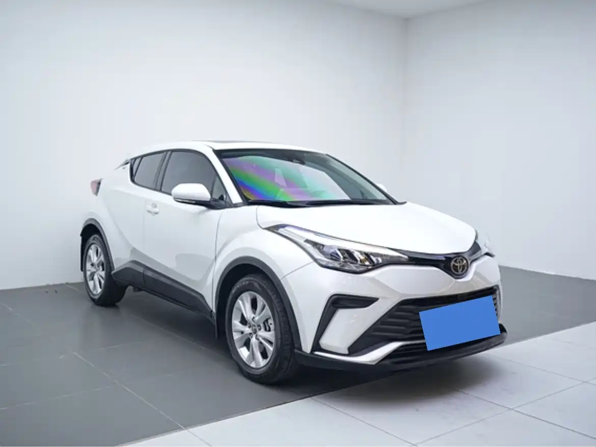 Toyota IZOA 2021 2.0L Yixiang Edition фото 3