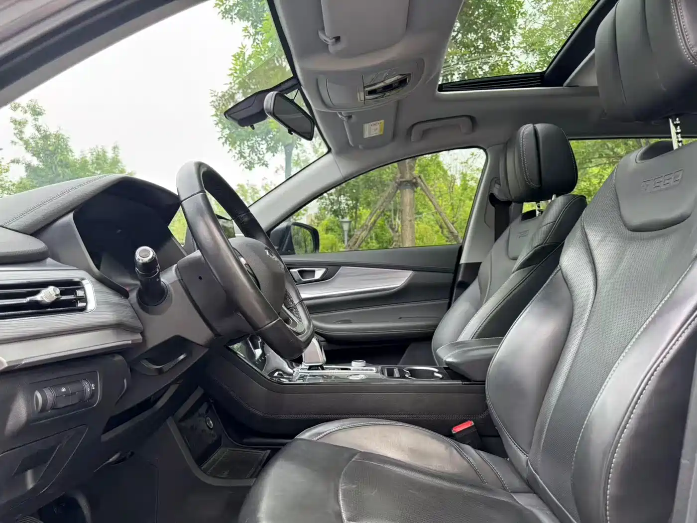 Photo 12 - Chery Tiggo 8