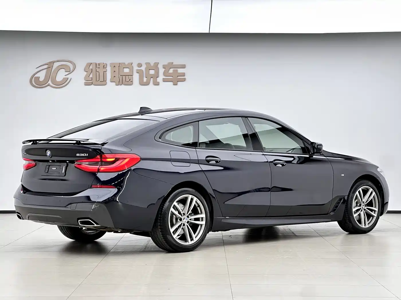 BMW 6 Series GT 2019 630i M Sport Package фото 3