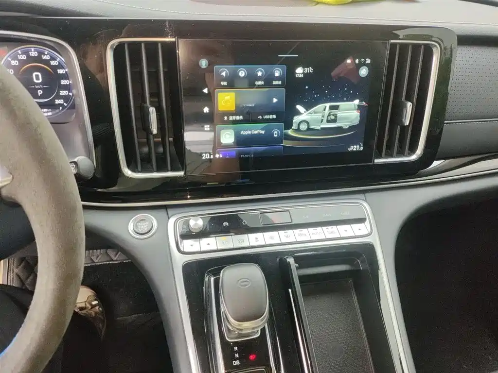 GAC Trumpchi Trumpchi M8 2021 Leading Show Series 390T Ultimate Edition фото 6