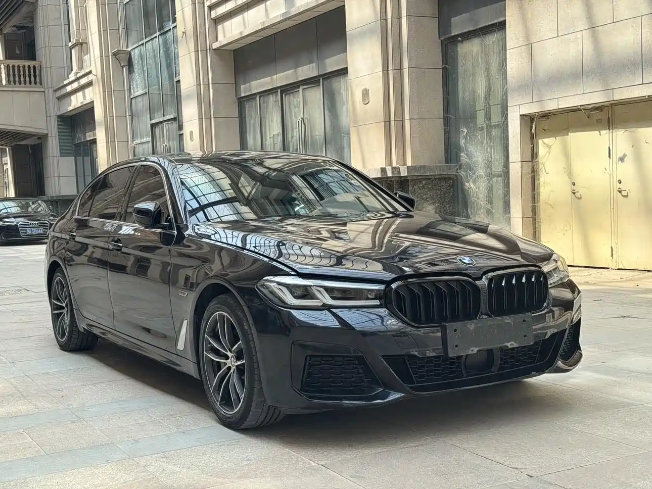 BMW 5 Series New Energy 2022 Facelift II 535Le Pioneer Edition M Sport Package фото 2