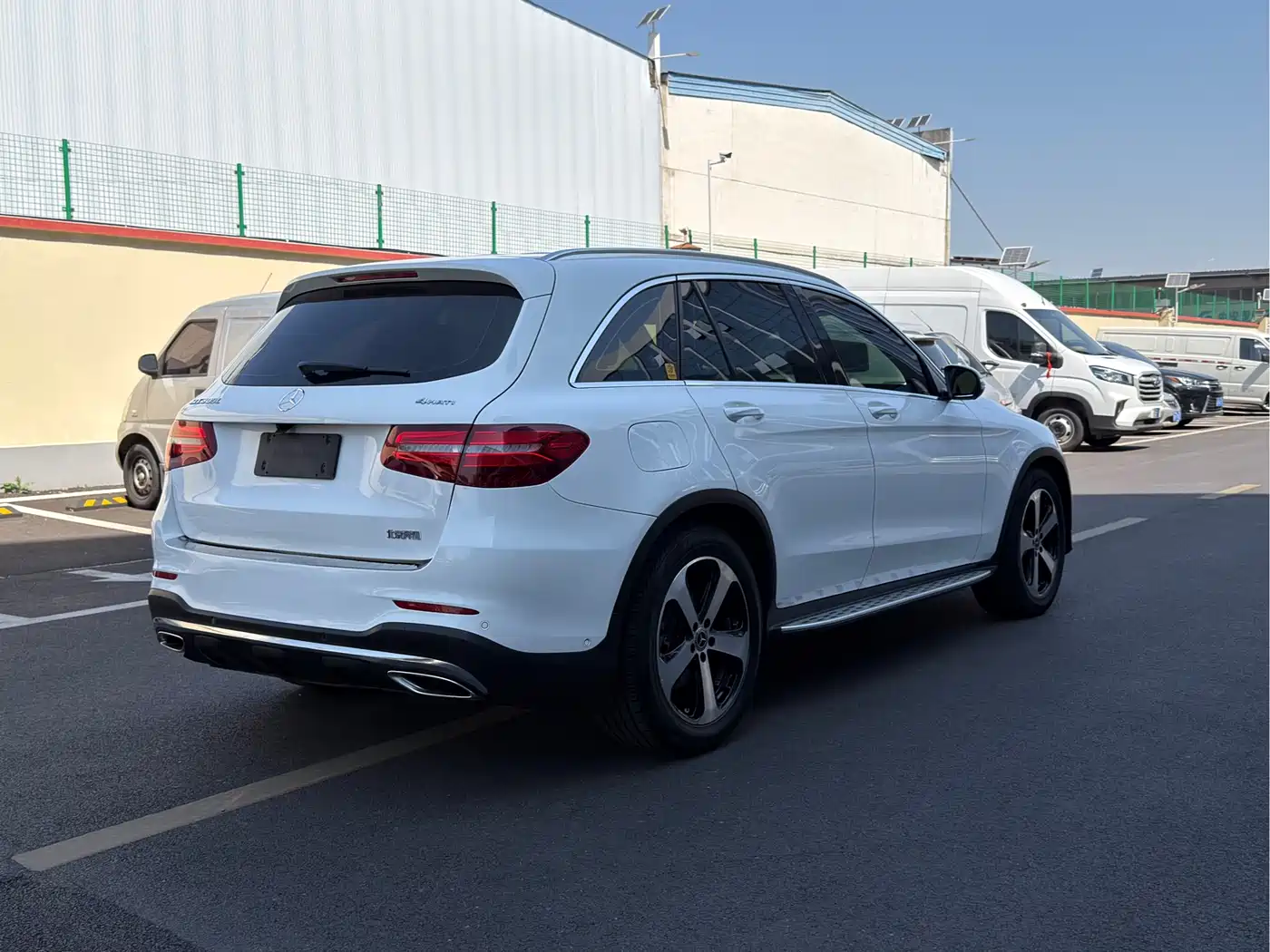 Mercedes-Benz GLC 2018 GLC 260 4MATIC Luxury фото 14