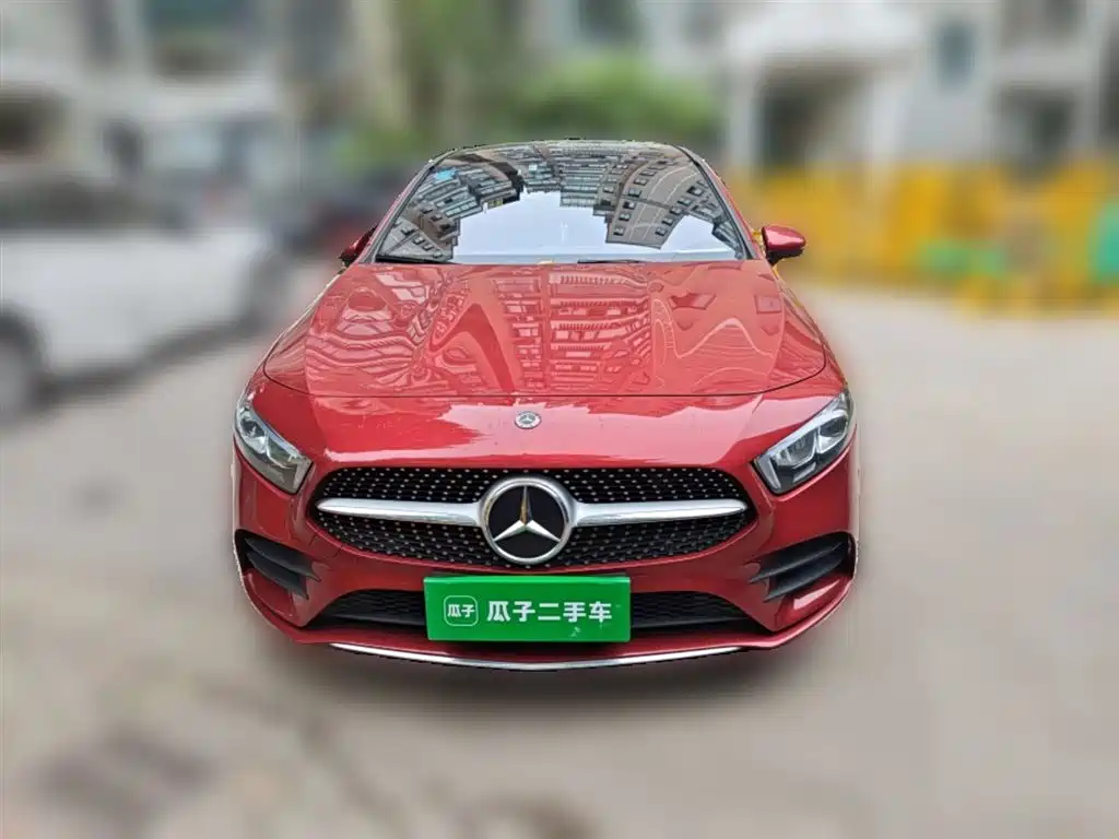 Mercedes-Benz A-Class 2019 Facelift A 200 L Sports Sedan фото 24