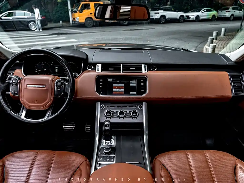Land Rover Range Rover Sport 2015 3.0 SDV6 HSE DYNAMIC фото 3