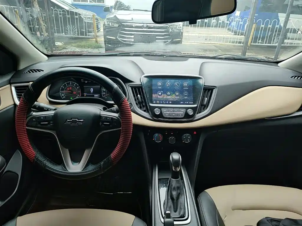 CHEVROLET CRUZE