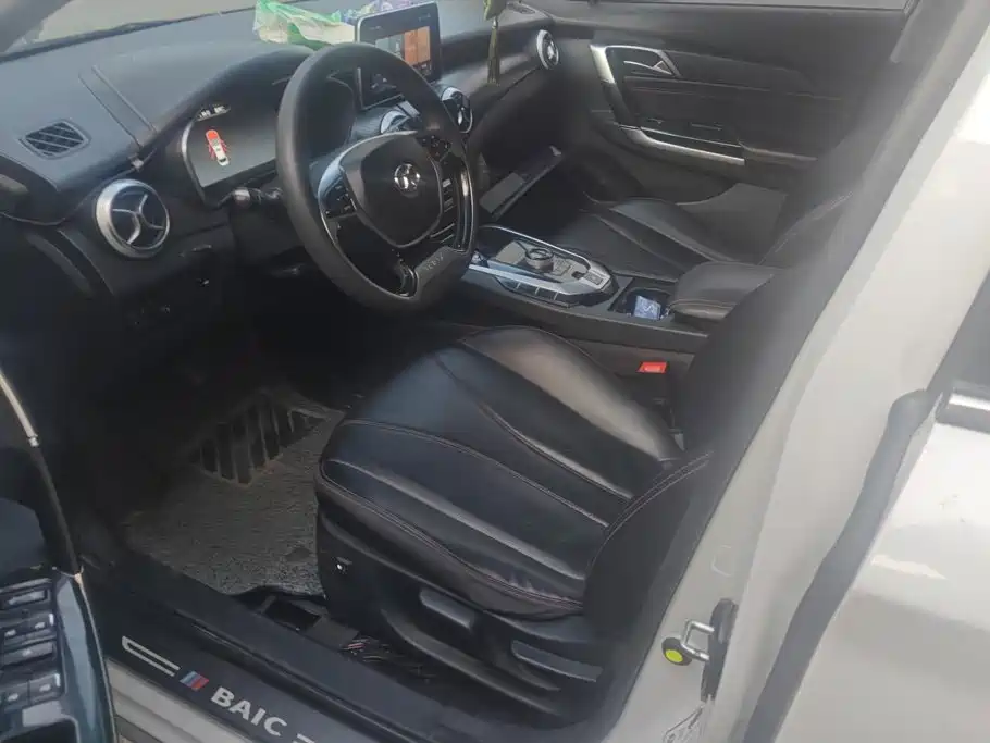 Photo 9 - BAIC Beijing EU5