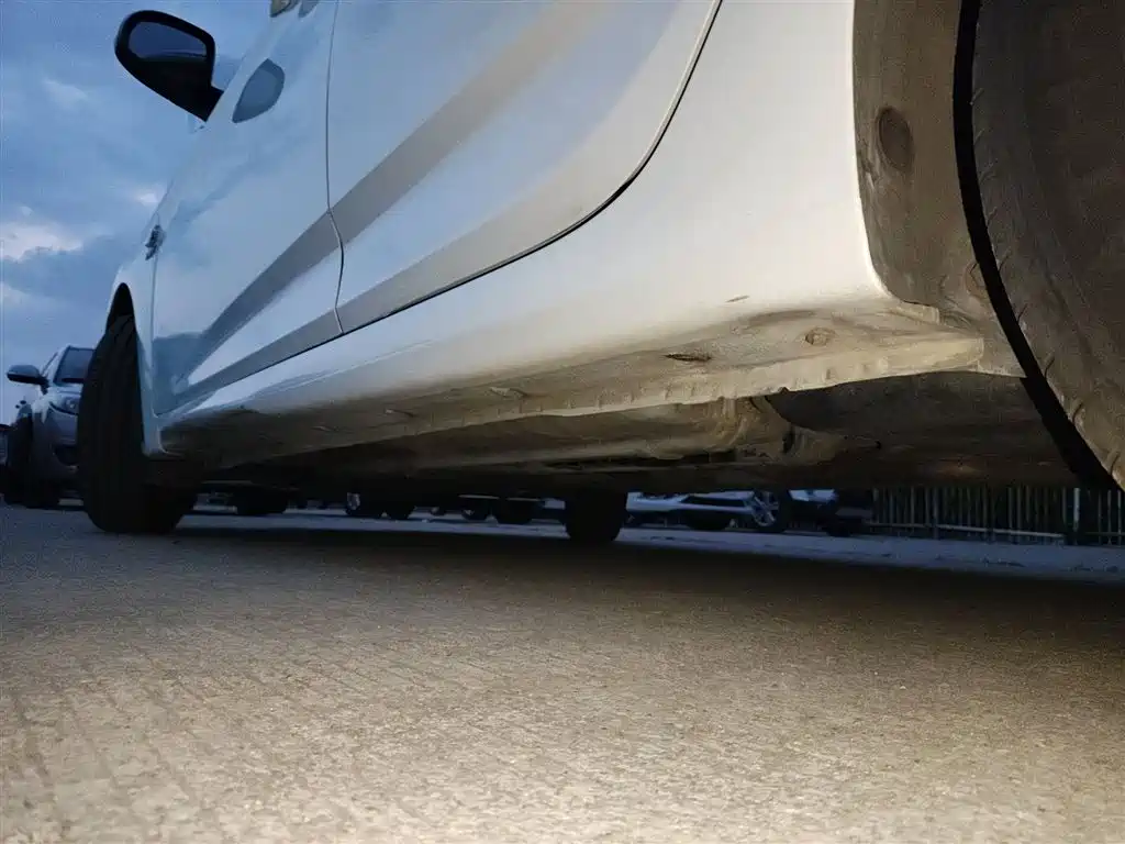 Hyundai Verna 2014 1.4L Manual Smart GLS фото 21