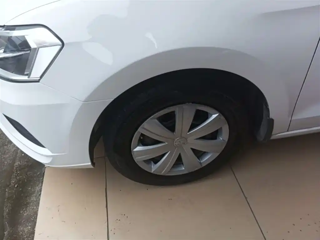 Volkswagen Jetta 2017 1.5L Automatic Fashion фото 23