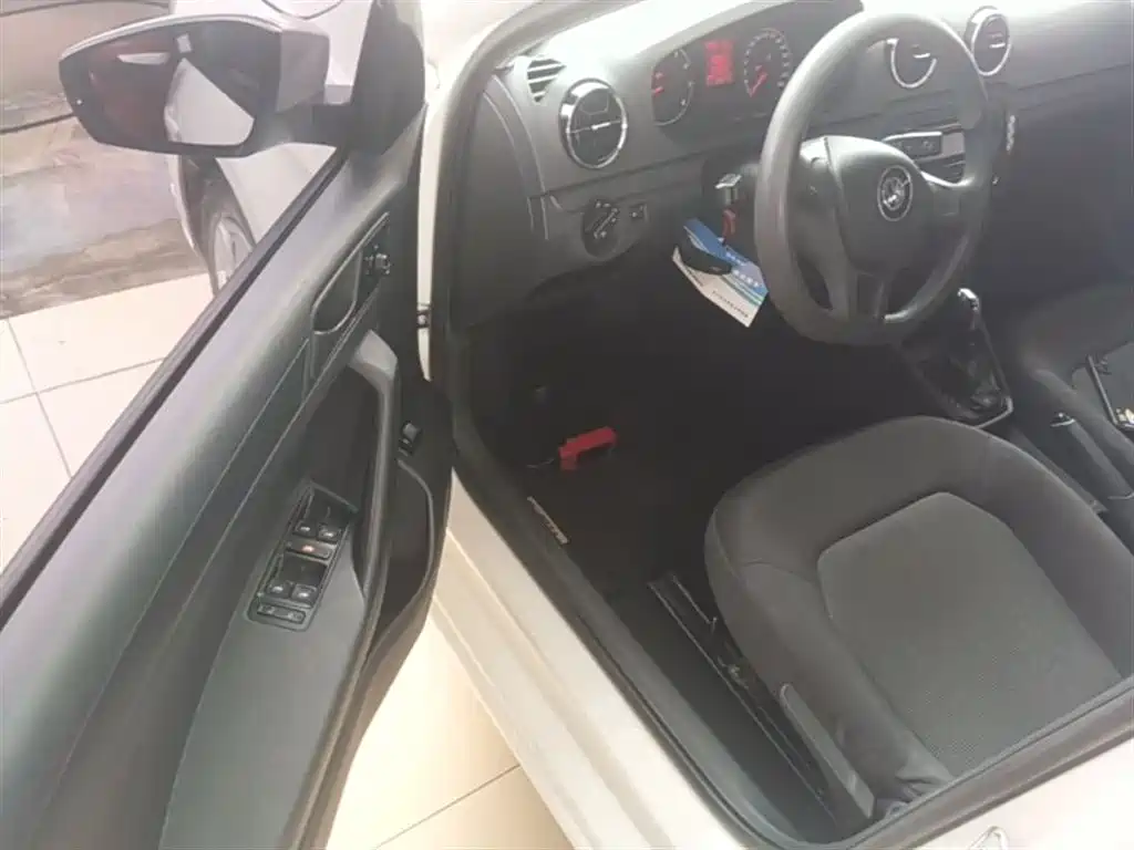 Volkswagen Jetta 2017 1.5L Automatic Fashion фото 16