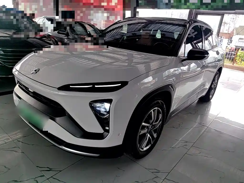 Фото 1 - NIO ES6