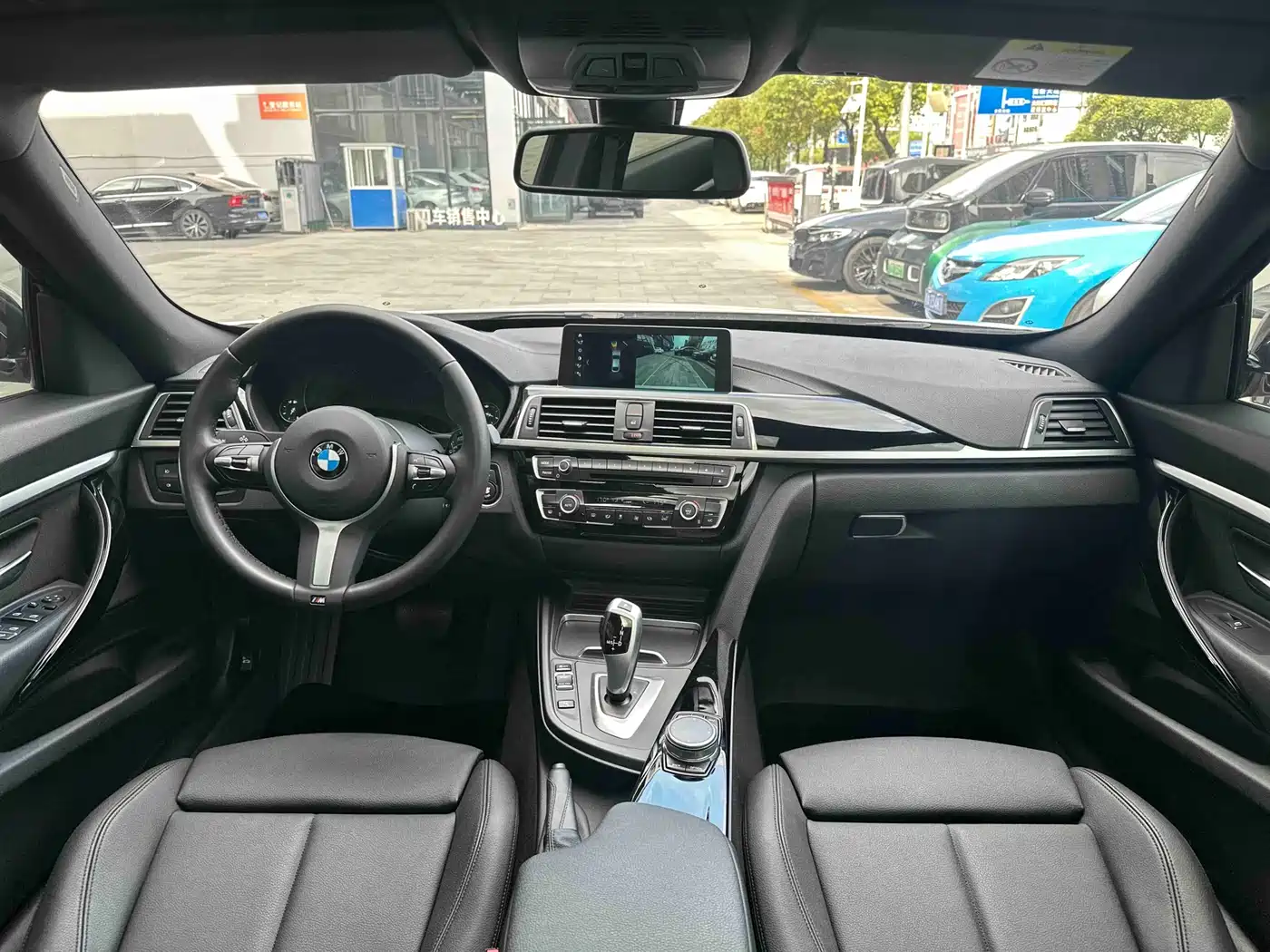 BMW 3 Series GT 2019 320i M Sport Package фото 22