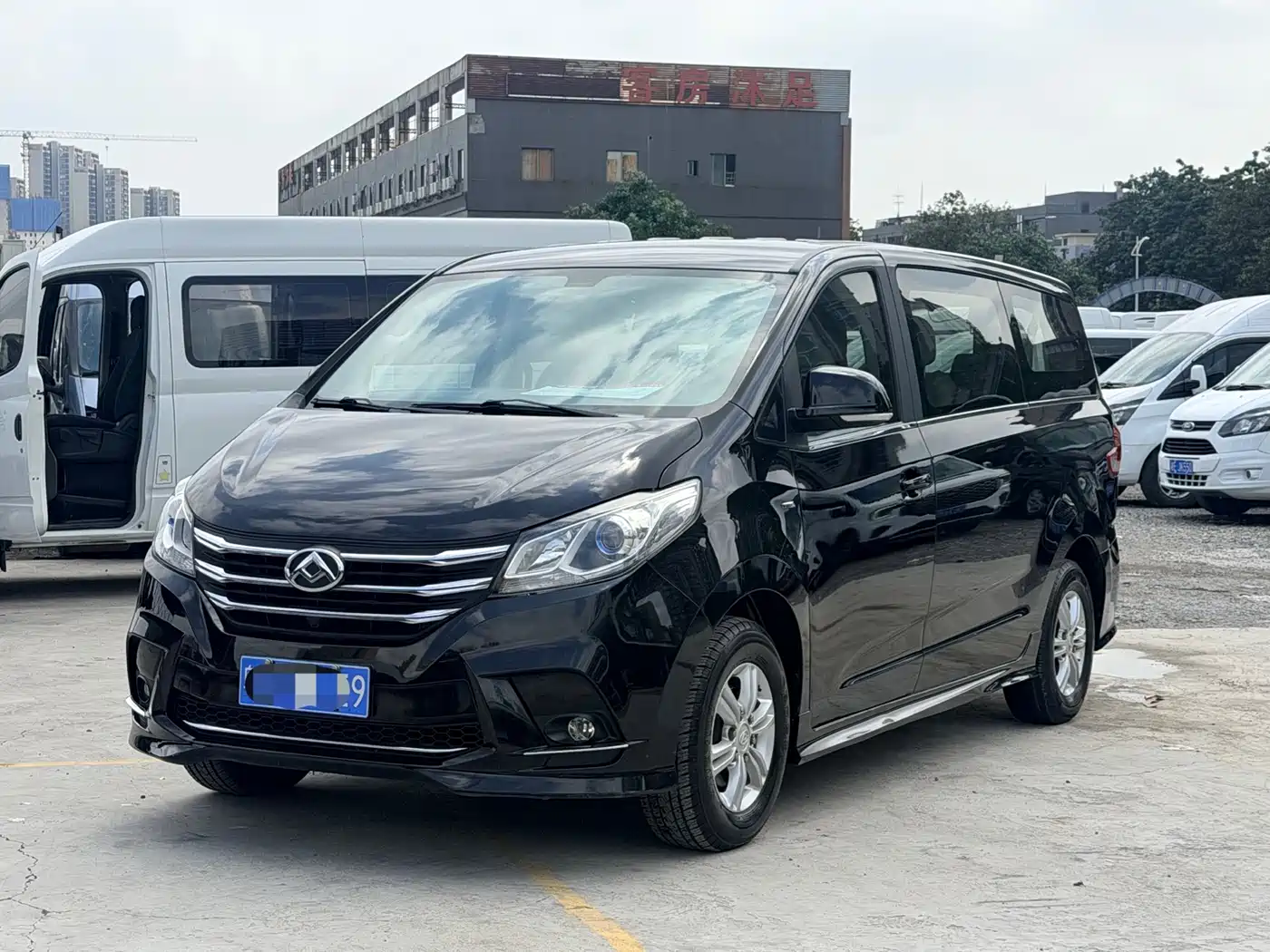 SAIC Maxus Maxus G10 2021 2.0T Automatic Smart Edition Gasoline 7-Seater