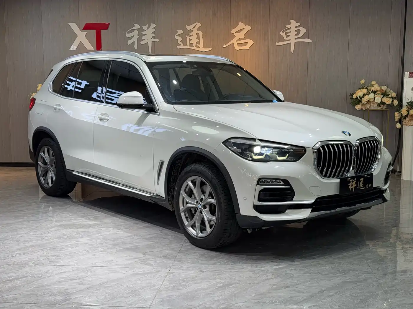 BMW X5 (Import) 2020 xDrive40i M Sport Package фото 3