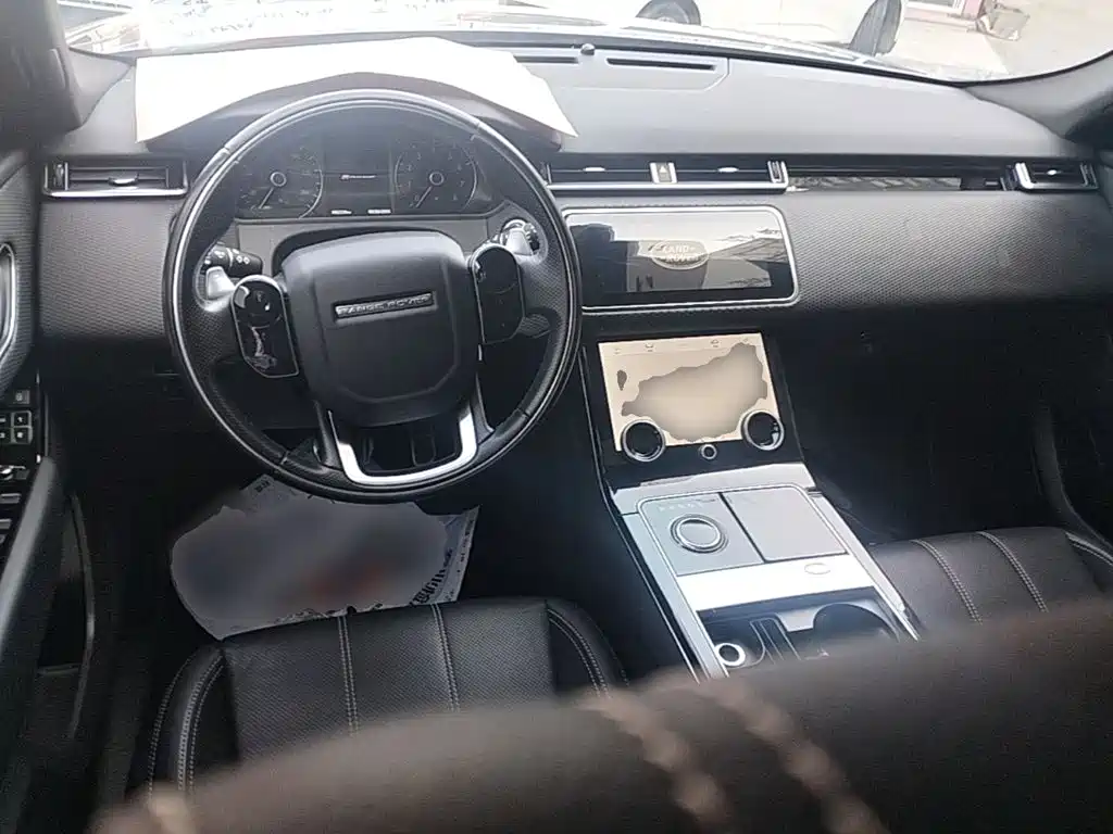 Фото 10 - Land Rover Range Rover Velar