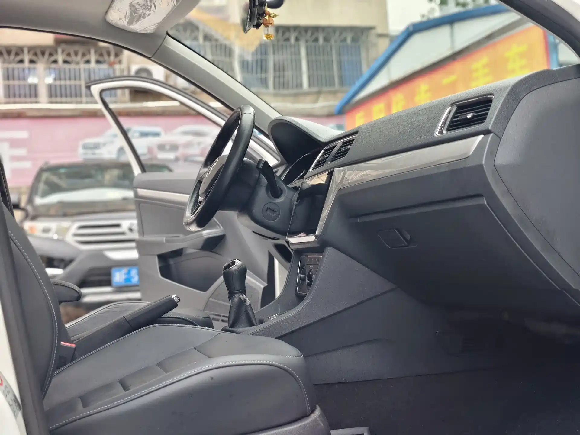 Photo 11 - Volkswagen Lavida