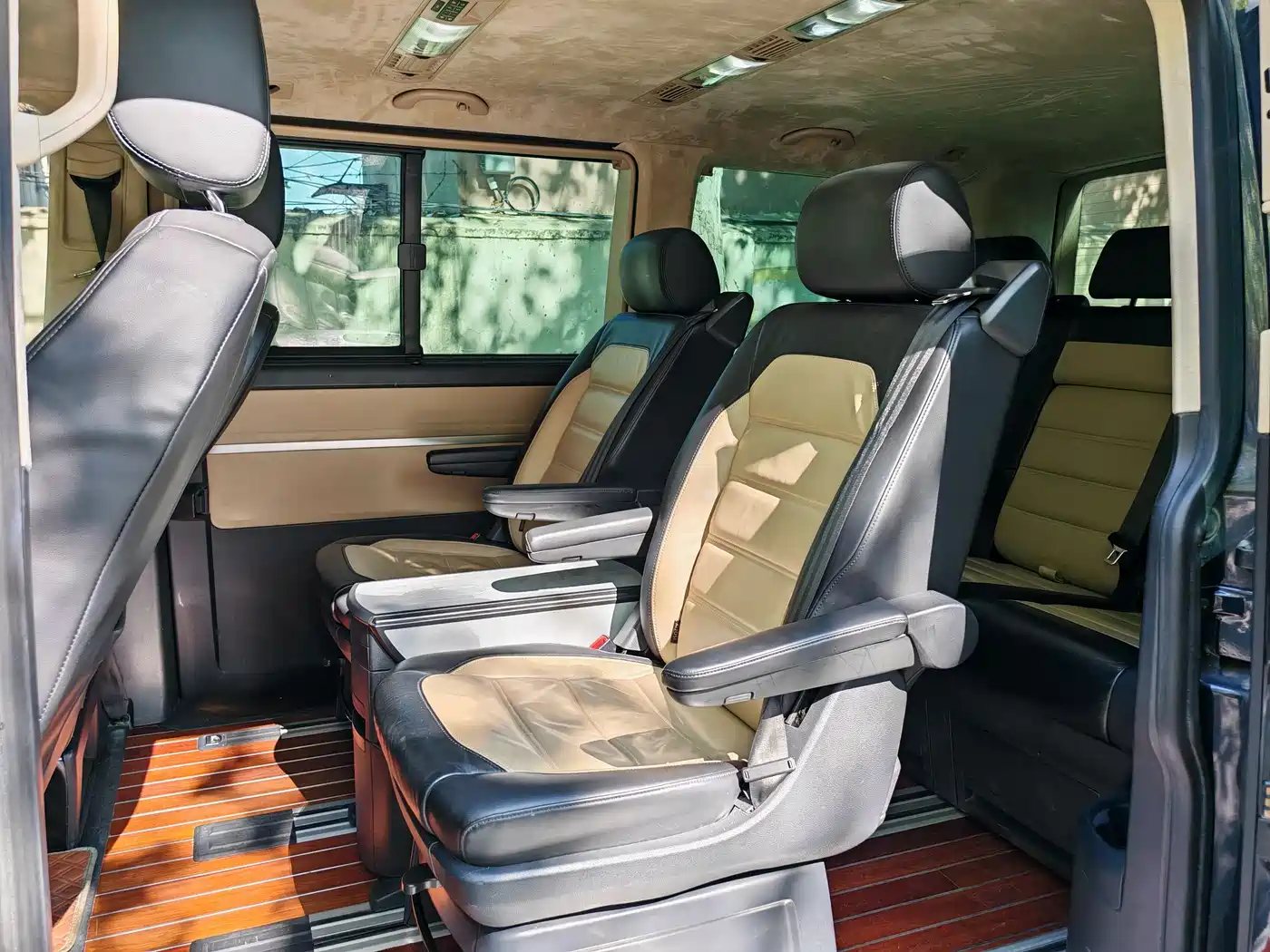 Volkswagen Multivan 2016 2.0TSI 4WD Prestige 7-Seater фото 15
