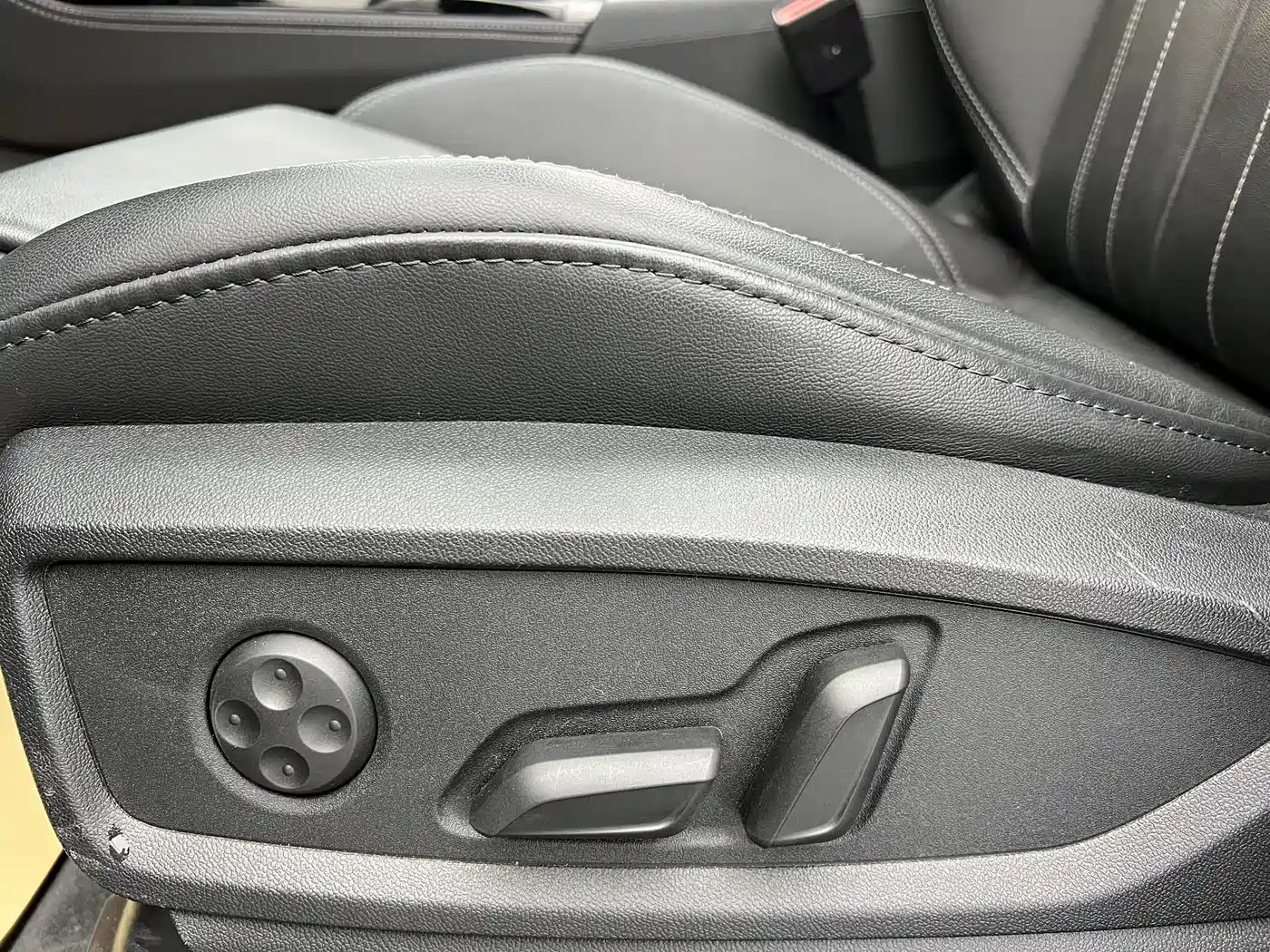 Audi Q5L 2022 40T Luxury Dynamic фото 11