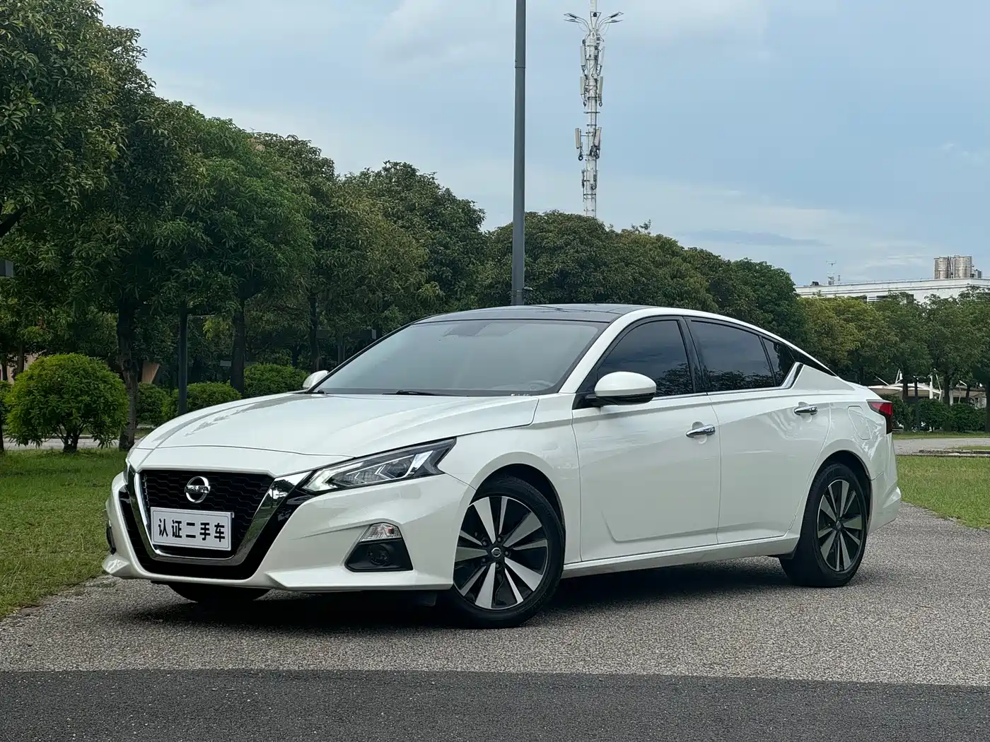 Nissan TEANA