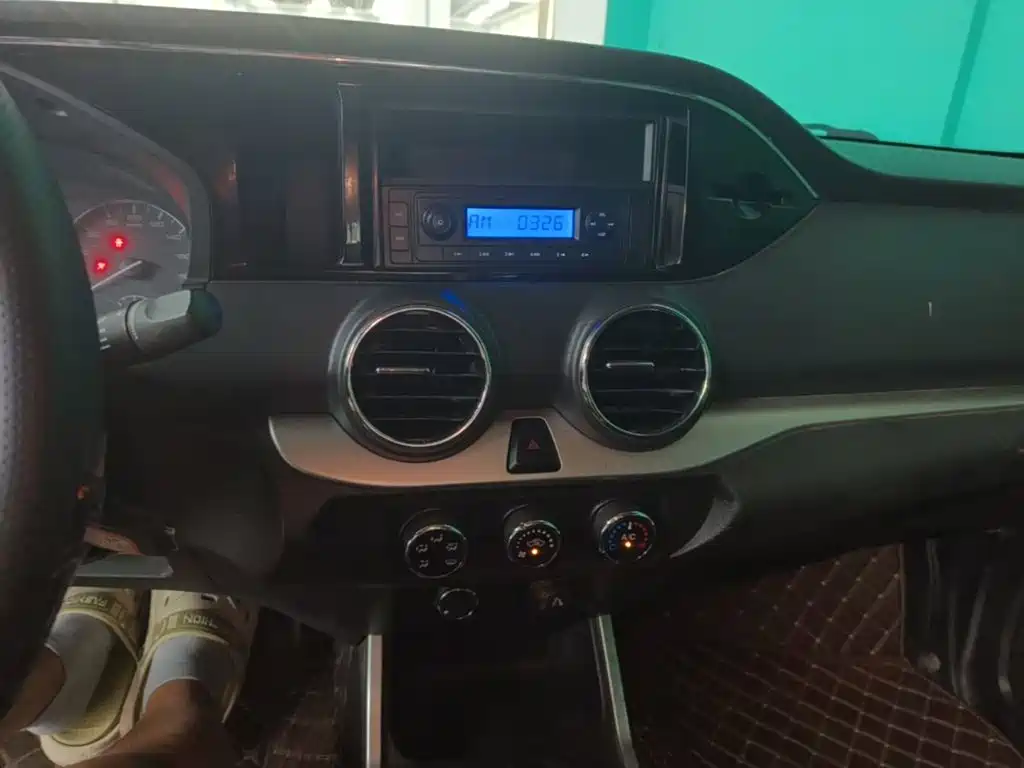 Dongfeng Ruiqi 2020 2019 2.4L Gasoline China VI 4WD Standard Standard Box 2TZD