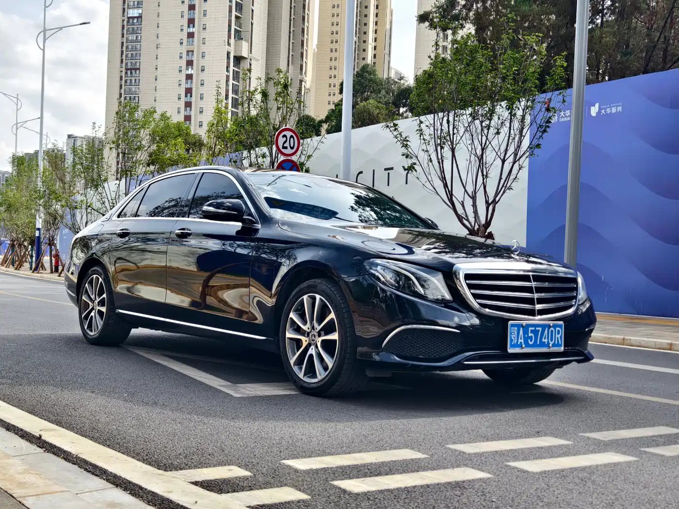 Mercedes-Benz E-Class 2016 E 300 L Fashion Type фото 3