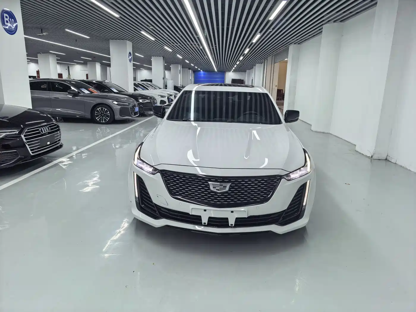 Cadillac CT5 2022 28T Fashion Edition фото 2