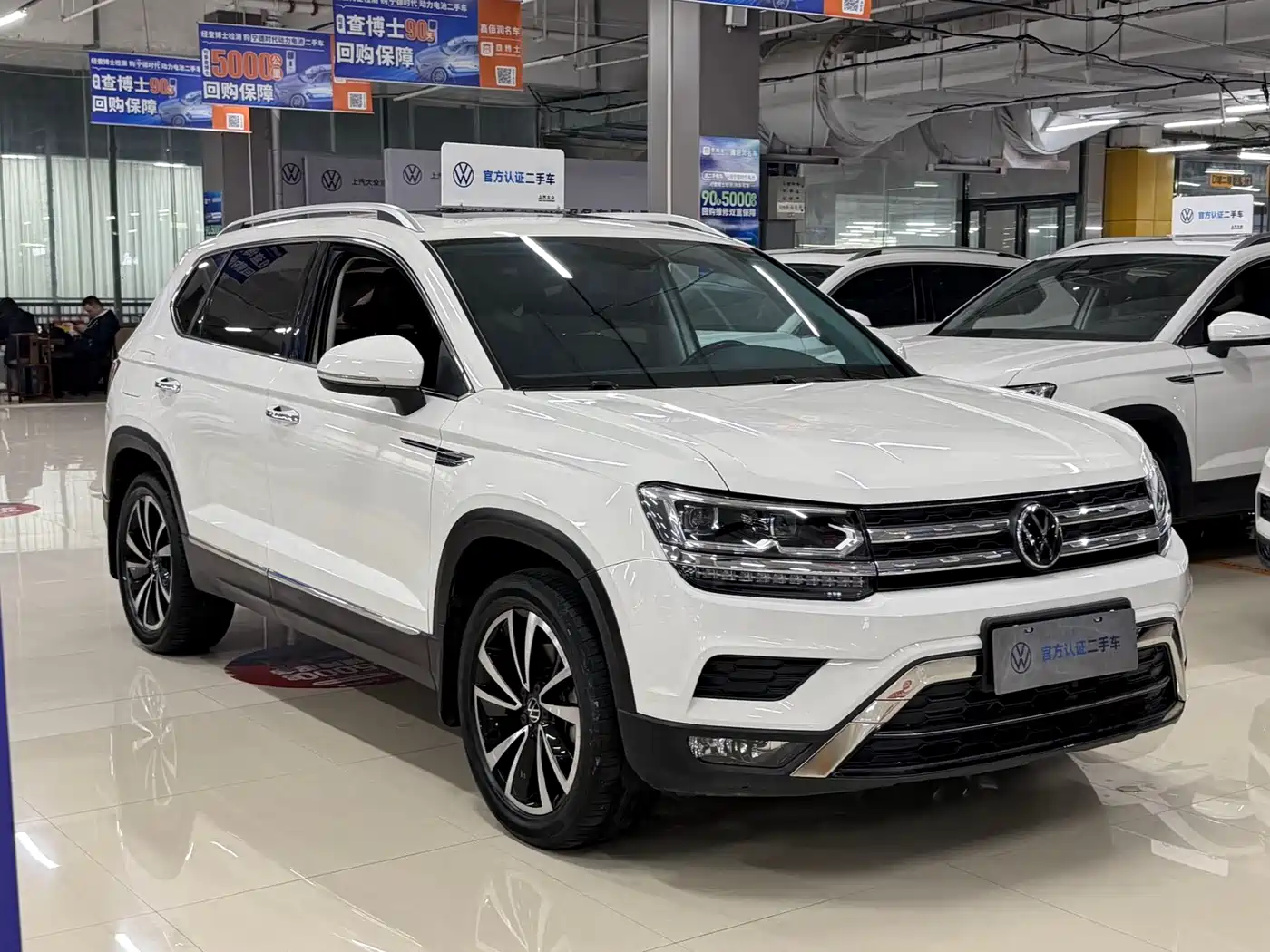 Volkswagen Tharu 2022 280TSI FWD Luxury Edition фото 3