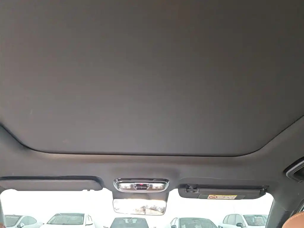 Geely Galaxy Galaxy A7 2025 EM-i 150km Long Voyage Edition фото 18