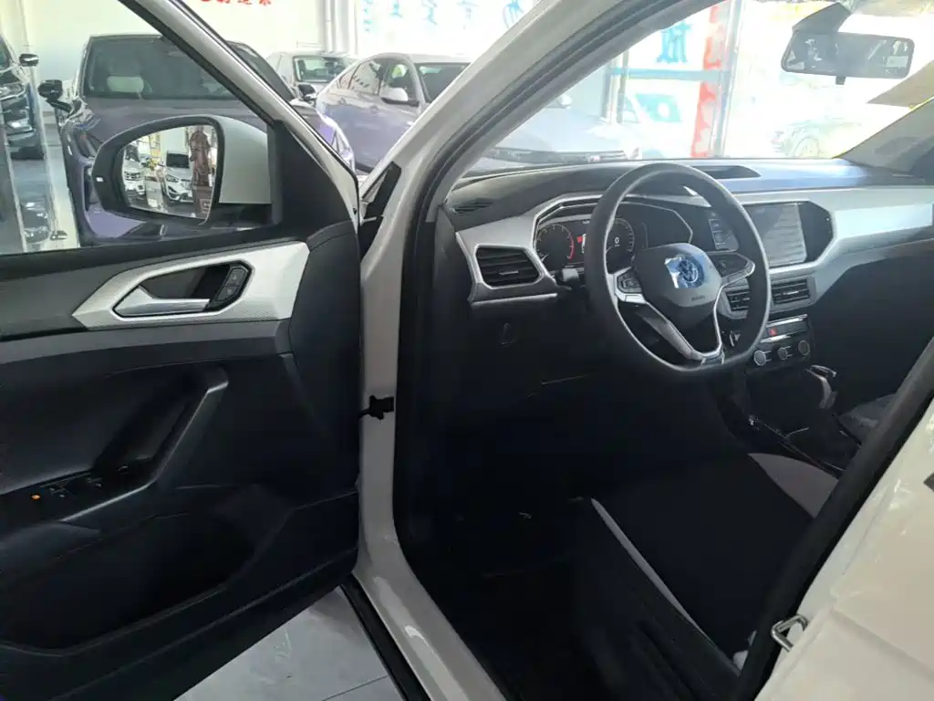 Volkswagen Tanying 2026 2023 Model 200TSI DSG Joy Smart Connect Edition
