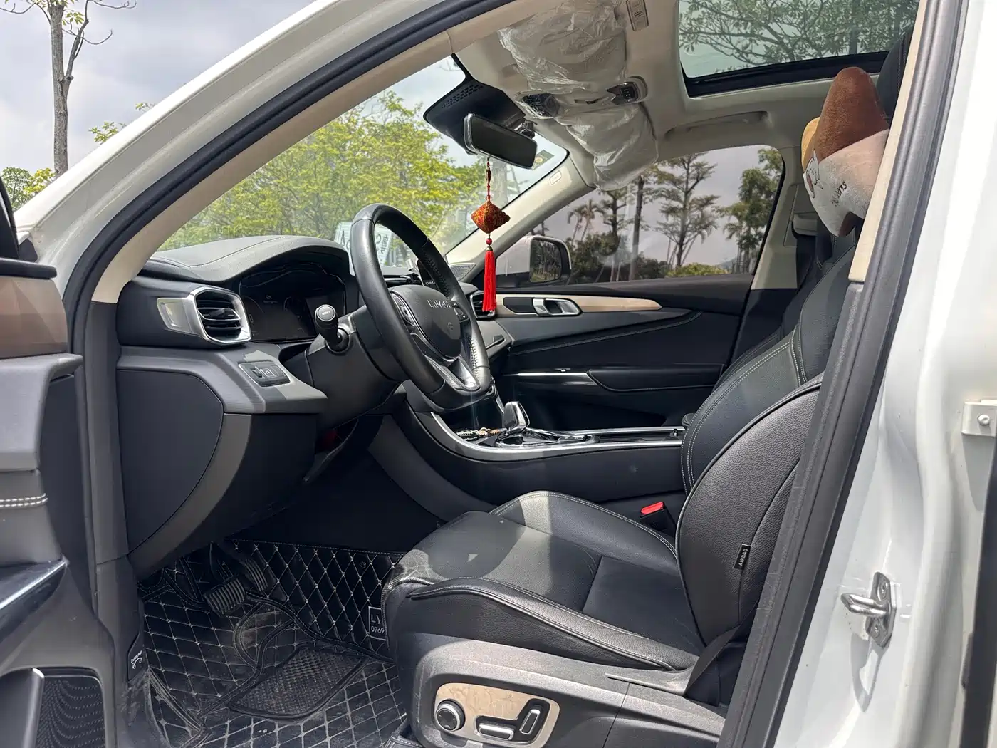 Lynk & Co 01 2019 2.0T 2WD Pro Edition China V фото 4