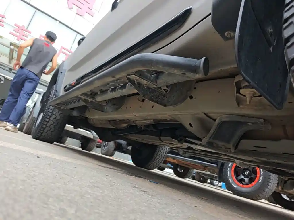 Фото 21 - Maxus T90