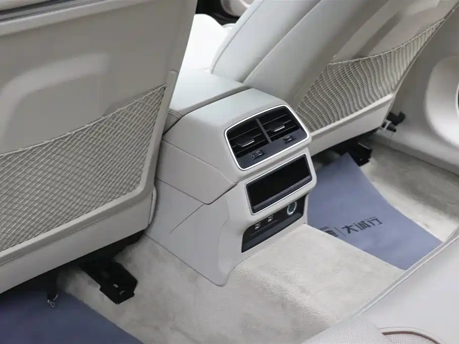 Audi A6L 2022 55 TFSI quattro Flagship Elegance фото 21
