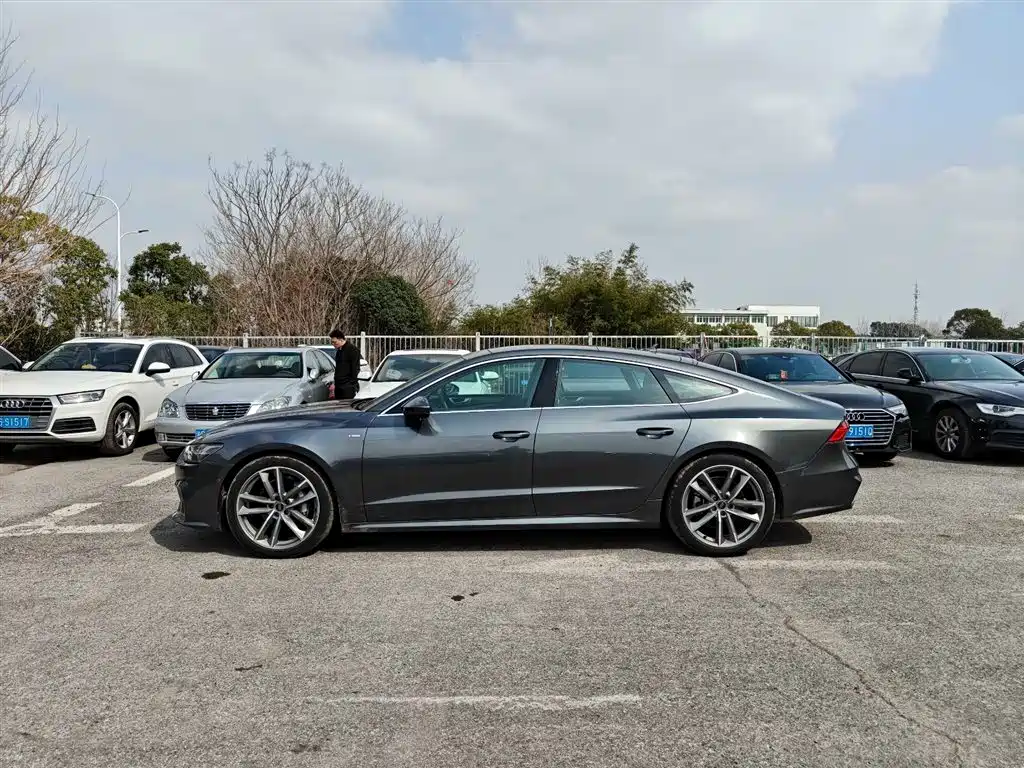 Audi A7 2024 45 TFSI Premium Selection фото 3