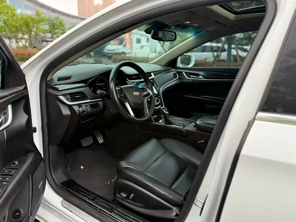 Cadillac XTS 2018 28T Technology фото 6
