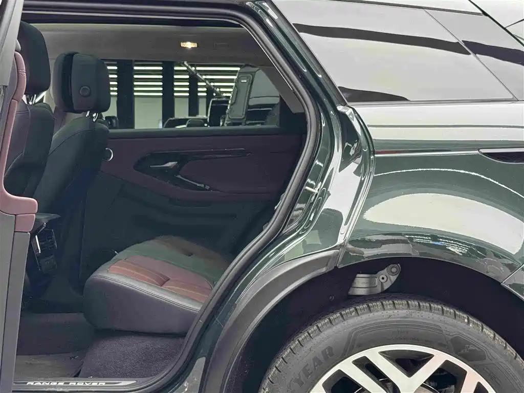 Land Rover Range Rover Evoque 2026 2026 Range Rover Evoque L SE