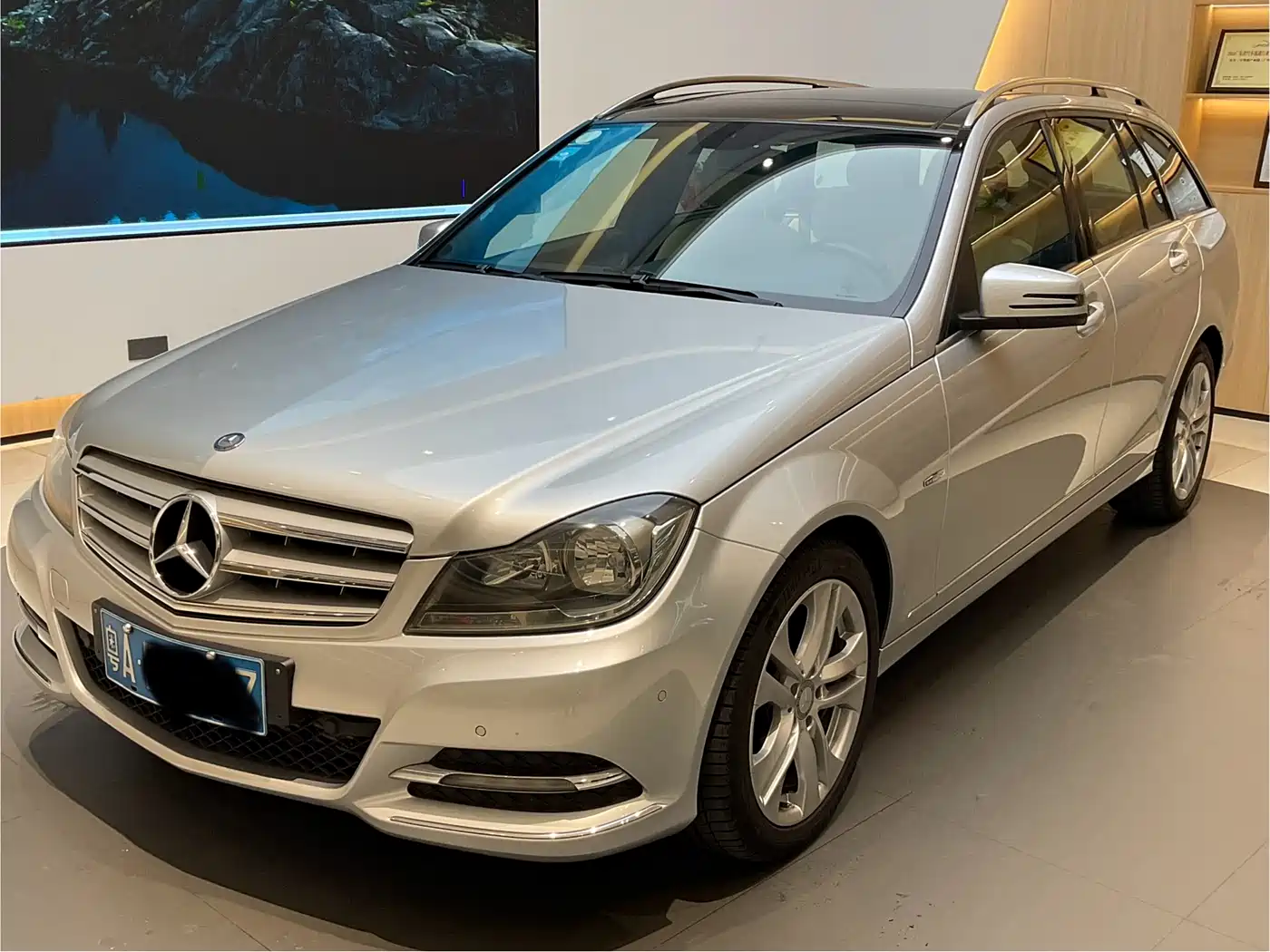Mercedes-Benz C-Class (Import) 2011 C 200 Luxury Sports Wagon