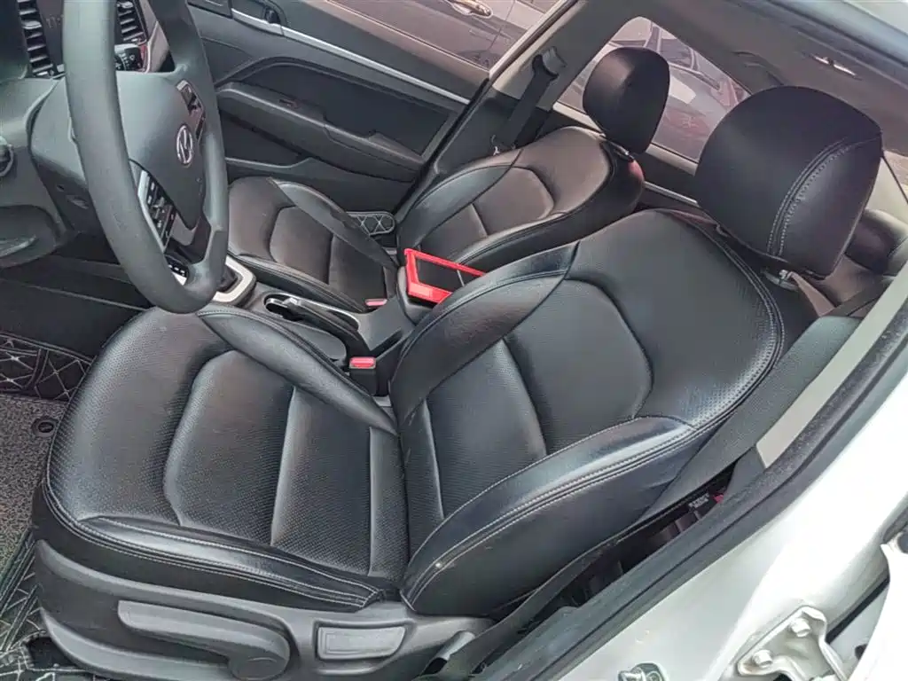 Hyundai Elantra 2016 Model 1.6L Automatic Smart Elite фото 15