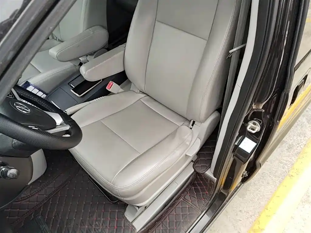 JAC Motors Refine M5 2016 2016 2.0T Gasoline Automatic Business Edition