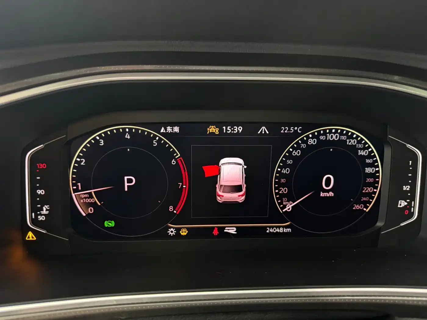 Volkswagen T-ROC 2024 300TSI DSG 2WD Morning Light Edition фото 11