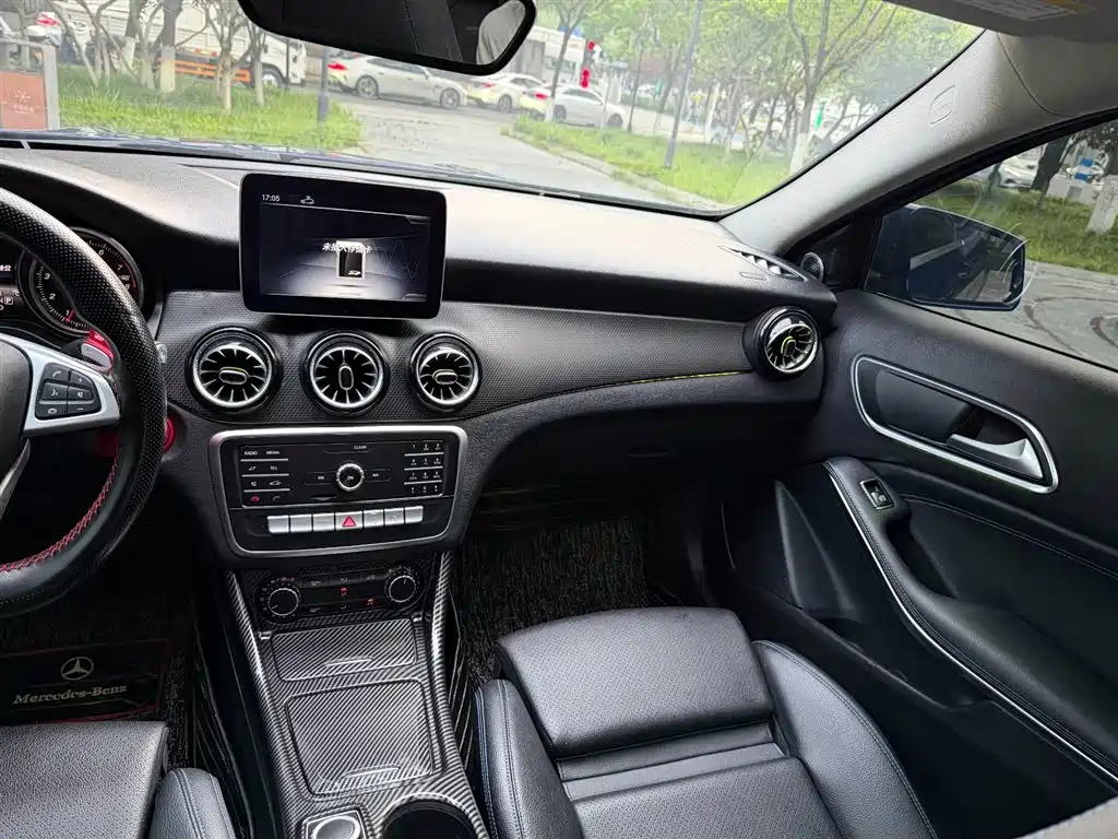 Mercedes-Benz GLA 2018 GLA 200 Fashion фото 9