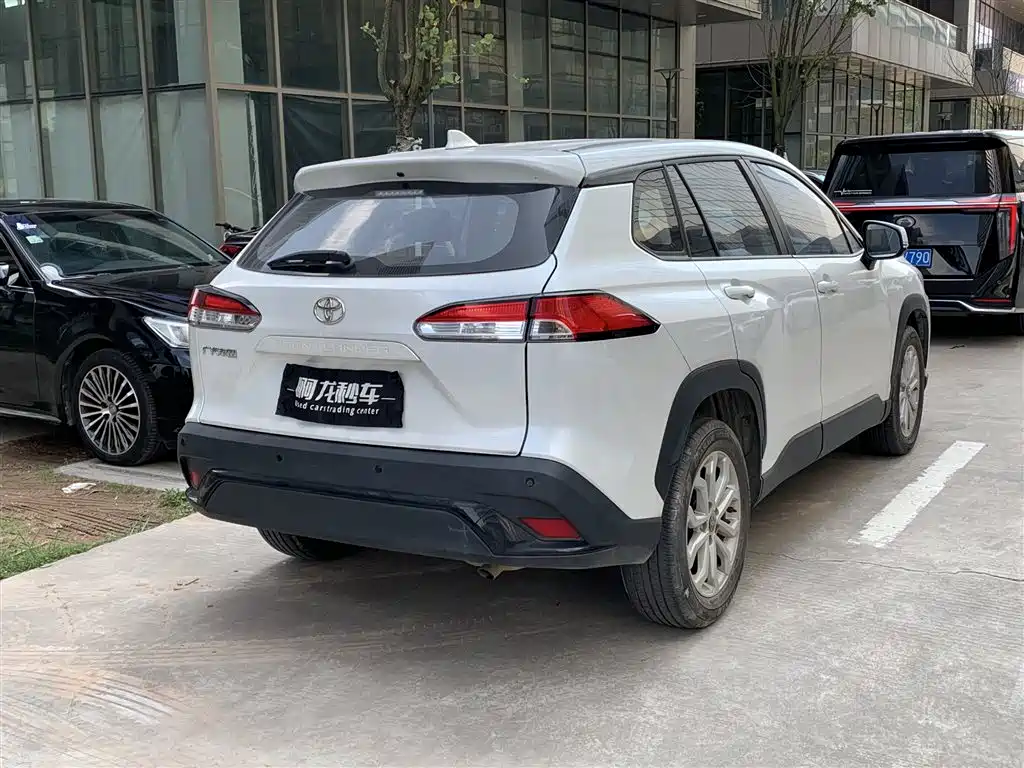 Toyota Frontlander 2025 2024 2.0L CVT Elite Plus Edition