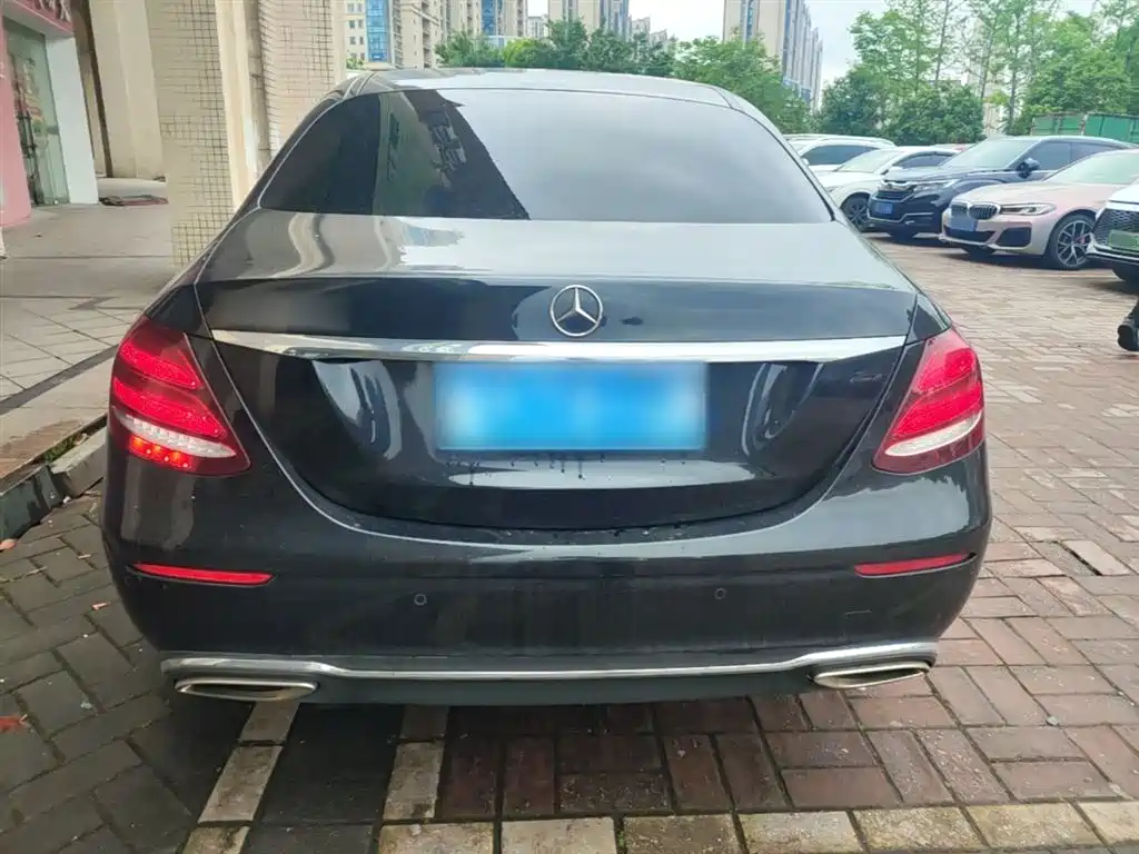 Mercedes-Benz E-Class 2016 E 300 L Fashion Type фото 6